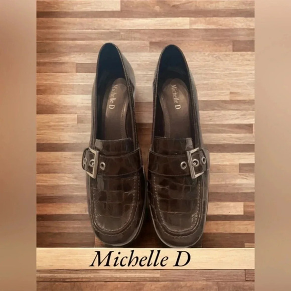Michelle D Shoes Loafers Silver‎ Buckle Brown Sz 8M - Picture 2 of 10